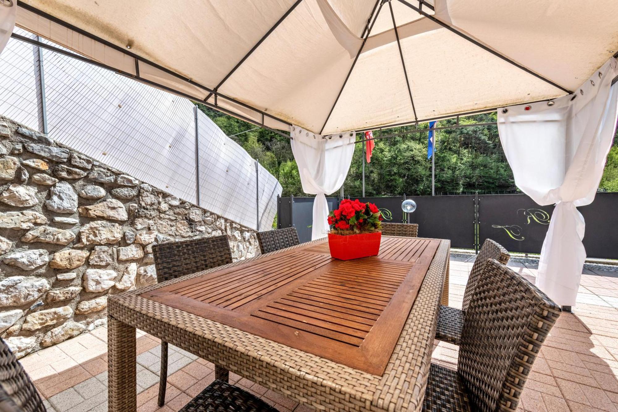 Residence Tatiana Dependance Tremosine Bagian luar foto